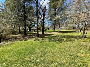 Ena St, Damascus, VA 24236