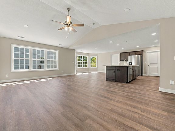 5th image of 2805 W Preserve Ln