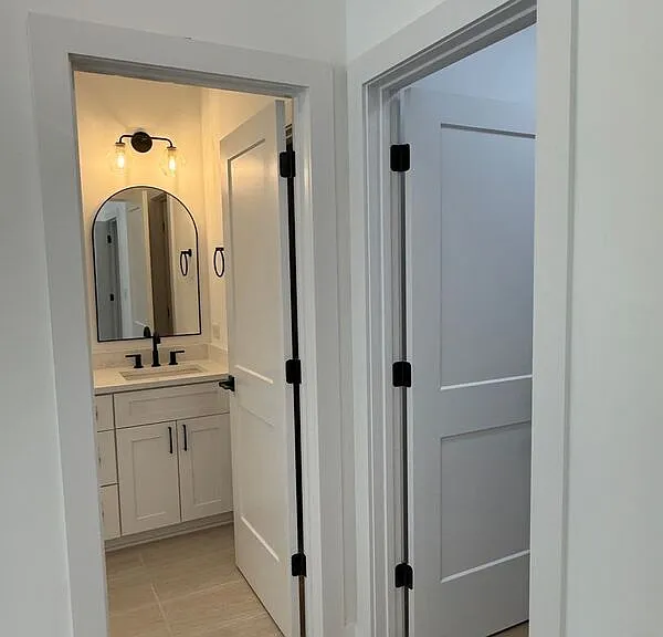 2710 Coronet Way — Photo 32