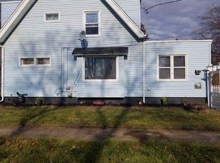 1469 Pennsylvania Ave, Marysville, MI 48040