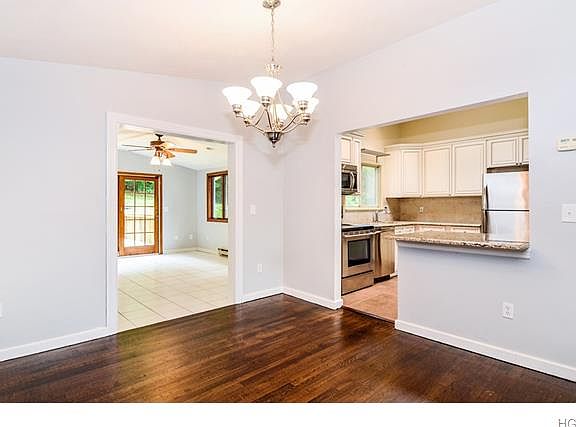 4th image of 49 E Lovell St
