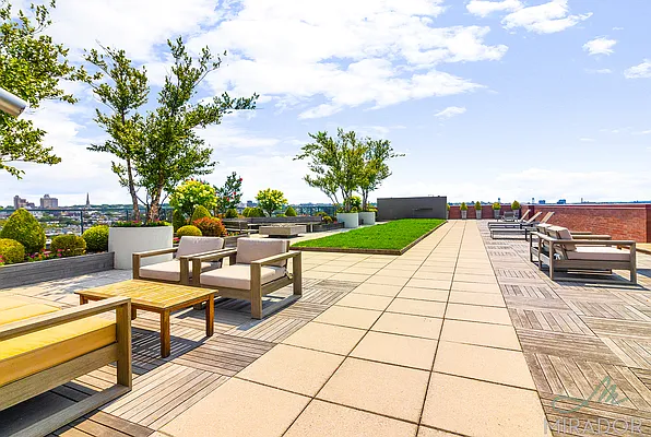 Rented by Mirador Real Estate | media 14