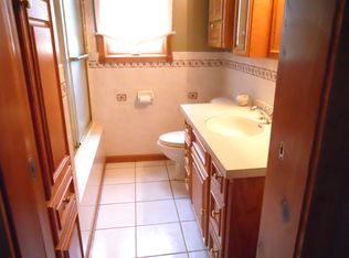 51 2nd Ave, Valencia, PA 16059