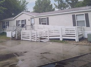 2964 S Lake Beach Dr, Bay City, MI 48706