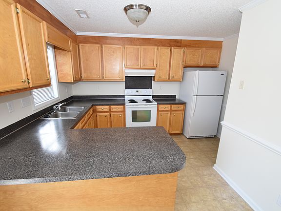 4th image of 2330 N5 Vineyard Dr
