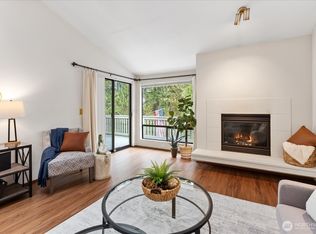15800 Village Green Dr #8-28, Mill Creek, WA 98012
