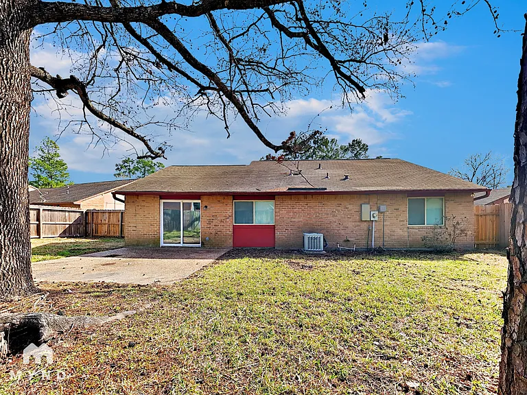 2822 Canary Ln — Photo 18
