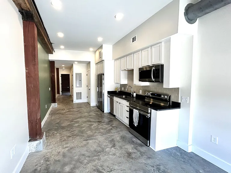 805 Martin Luther King Jr Blvd #13 — Photo 4