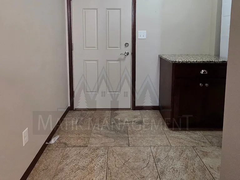 2581 Hawk Ridge Ct SE — Photo 37