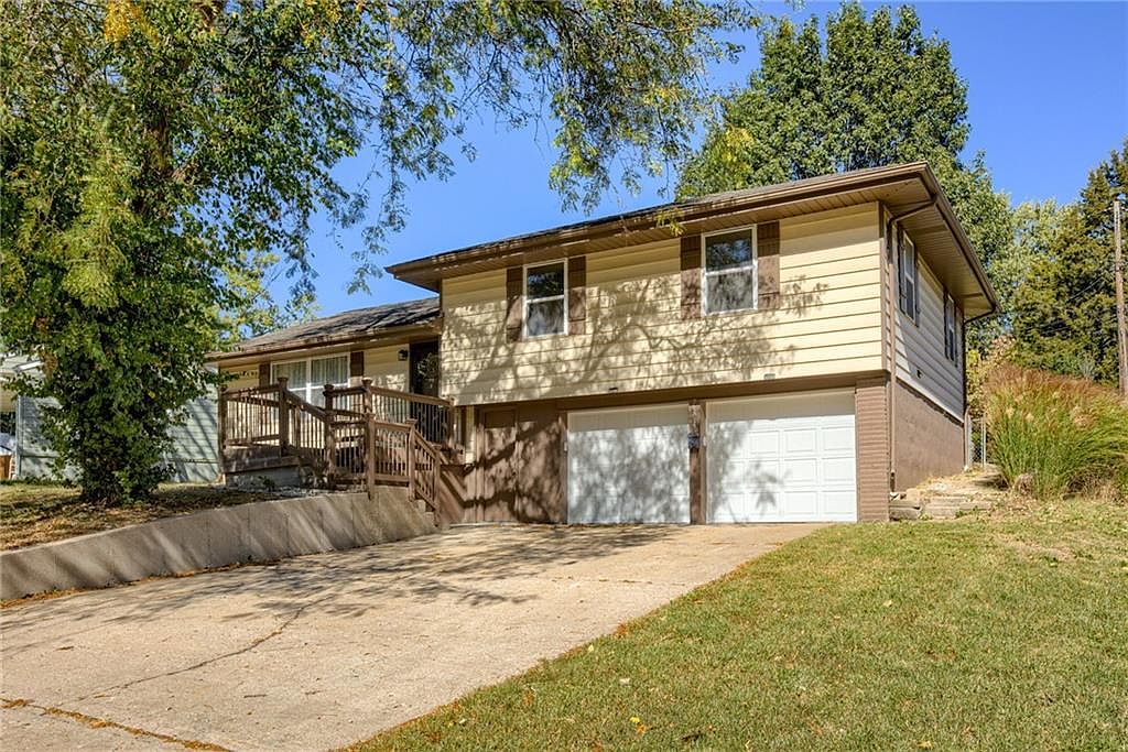 7904 NE 56th St, Kansas City, MO 64119 | Zillow