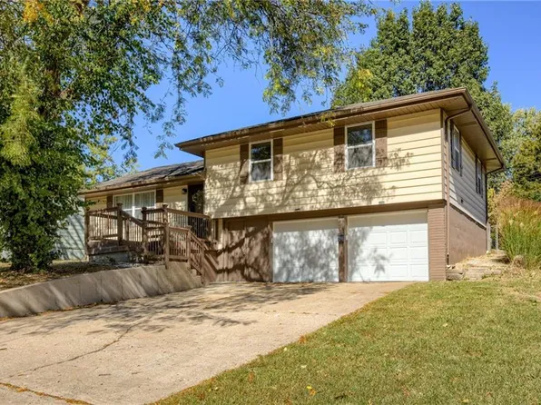 7904 NE 56th St, Kansas City, MO 64119