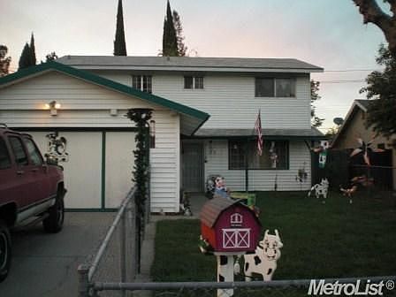 2nd image of 1112 Anna St