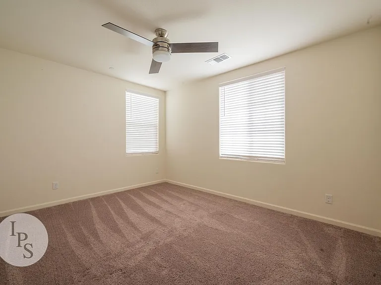 6052 E Bishop Ln — Photo 15