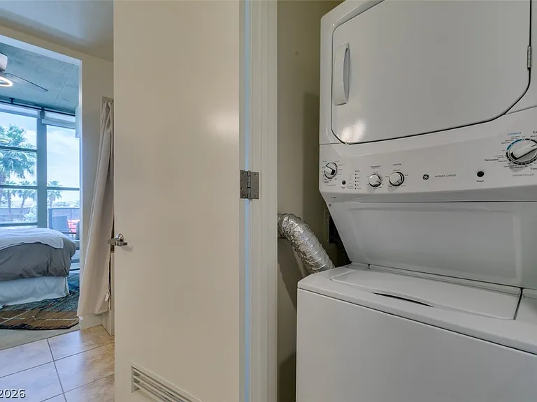 353 Bonneville Ave #343 — Photo 34