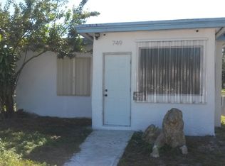 749 NW 3rd Ct, Hallandale, FL 33009