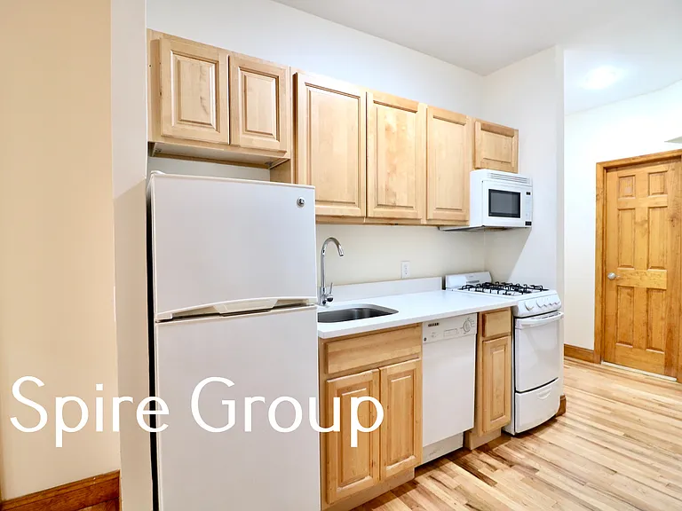 814 10th Ave #2C — Photo 8