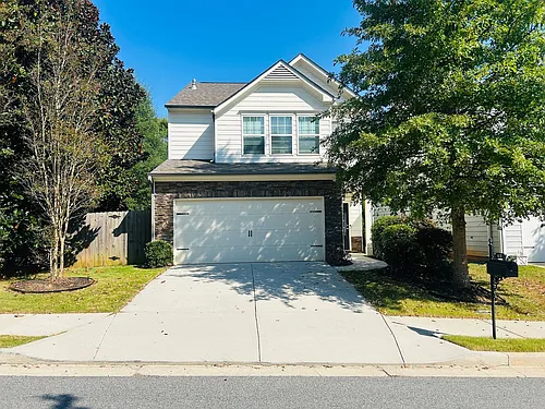 40 Newnan Lakes Dr Photo 1