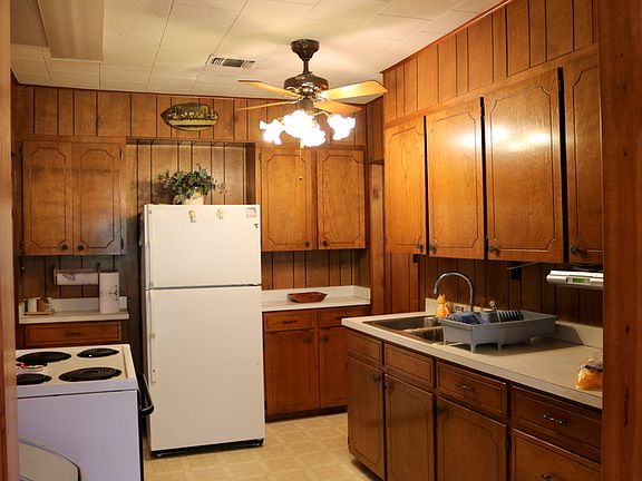 5th image of 248 W Locke Ave