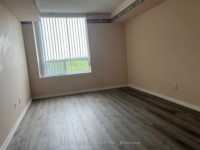 18 Hillcrest Ave #902 — Photo 7