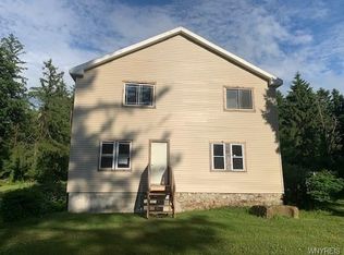 7437 Derby Rd, Derby, NY 14047