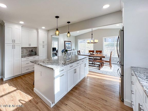 2nd image of 10700 Bell Valley Dr