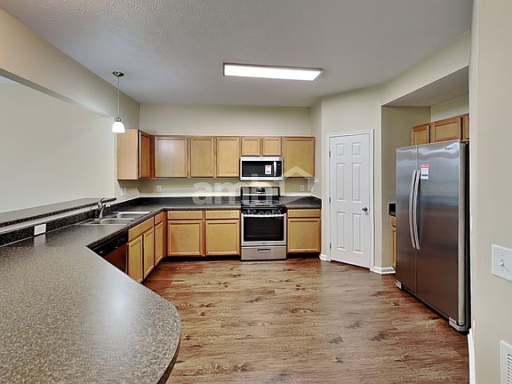 3rd image of 109 Bishop Dr