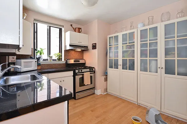 Sold by REMAX Distinguished Homes | media 3