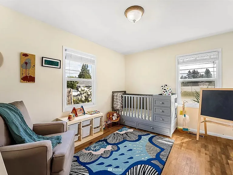 2nd bedroom - when it was a baby's room