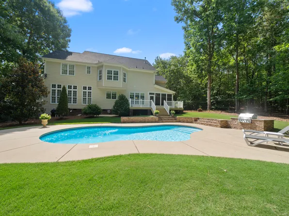 212 Middlecrest Way, Clayton, NC 27527