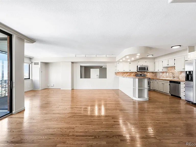 1551 Larimer St #2203 — Photo 12