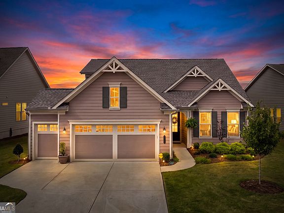 4th image of 442 Huron Ln