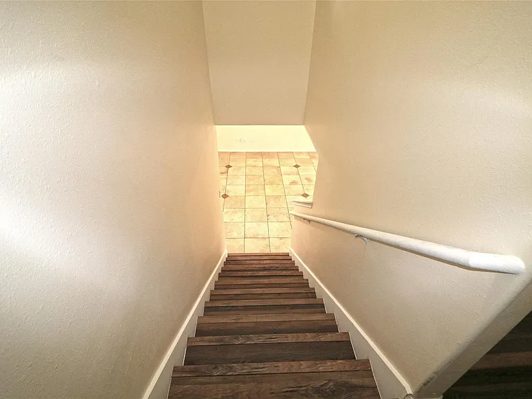 4727 Ivy Meadow Ln — Photo 18