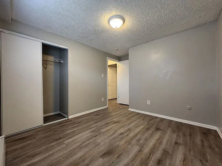 7135 Alegre Cir #4 — Photo 10