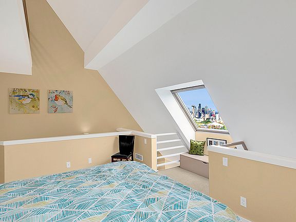 4th image of 1401 5th Ave N #410