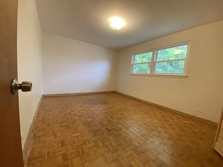 7035 W Irving Park Rd #2S — Photo 9