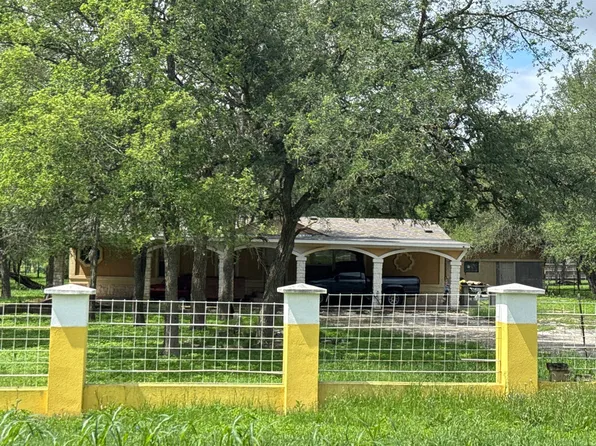 134 Legend Oaks Dr, Dale, TX 78616