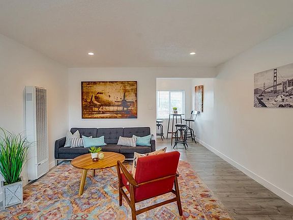 2nd image of 92 E Market St #10