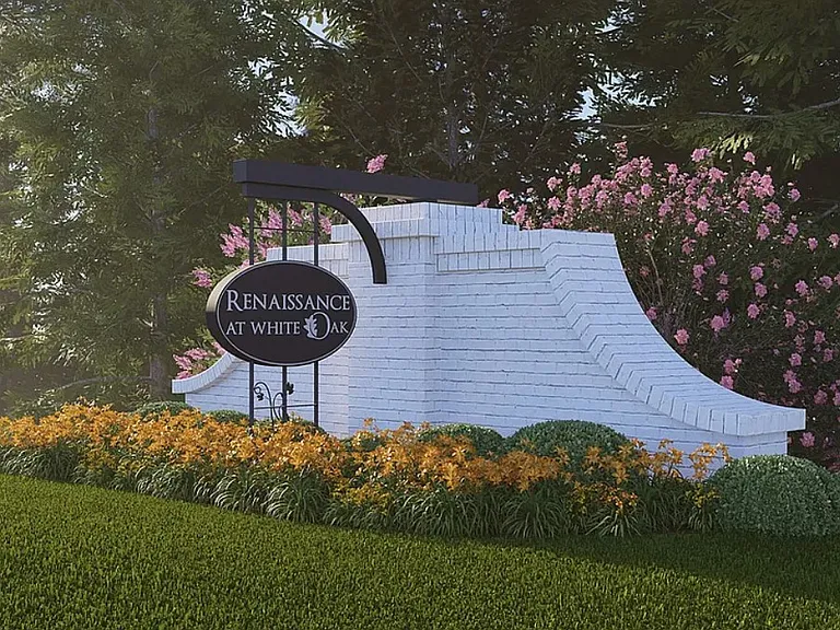 240 Chesapeake Commons St — Photo 1