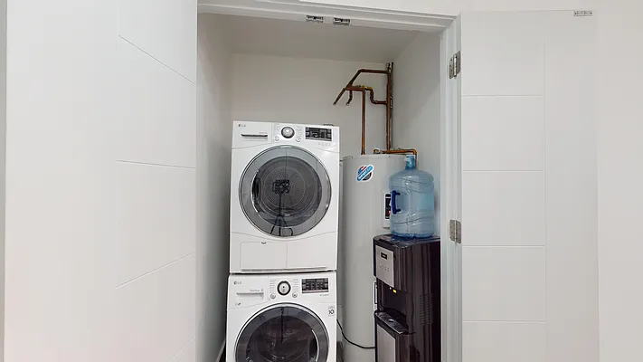 Rented by Bond New York | media 10