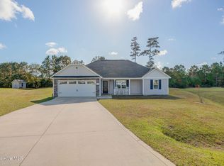 204 Arbor Ct, Richlands, NC 28574