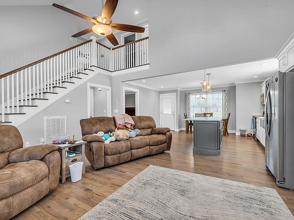 3rd image of 3536 Brandon Ln