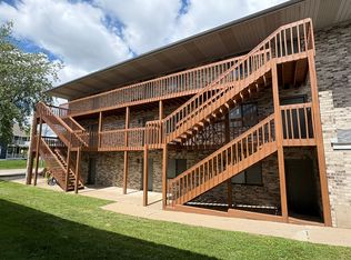 701 Bowery St APT 2, Iowa City, IA 52240