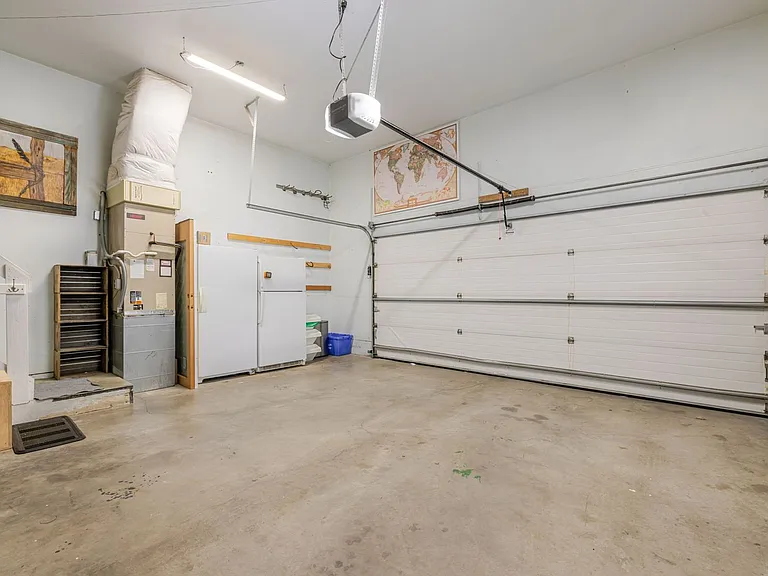 2352 NW Marken Pl — Photo 40