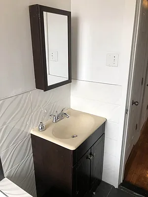 Rented by Abba Realty Associates INC | media 14