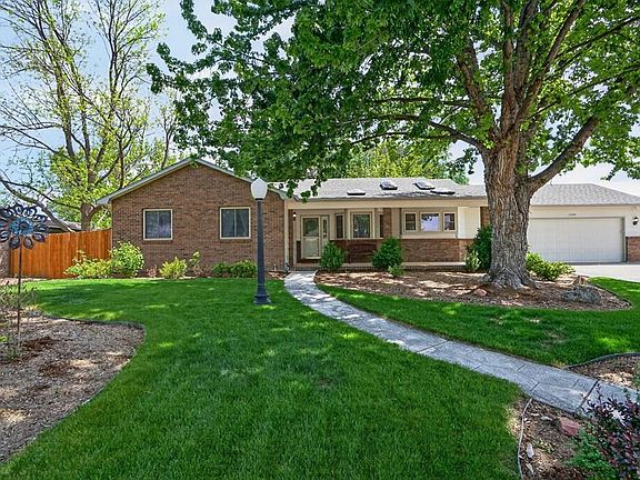 3rd image of 1346 Ridgewood Ct