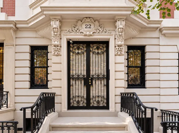 22 East 94th Street image 1 of 29