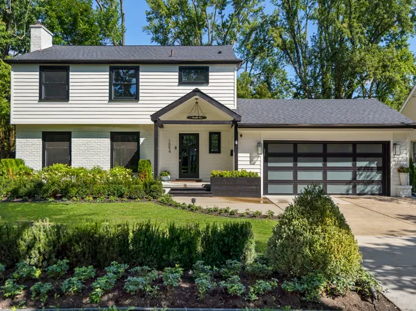 1054 Saxon Dr, Birmingham, MI 48009