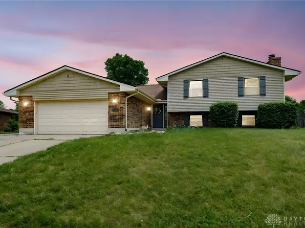 2021 Robinhood Dr, Miamisburg, OH 45342