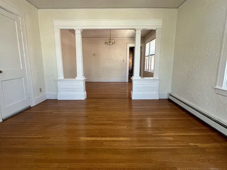 156 Narragansett St #2 — Photo 6