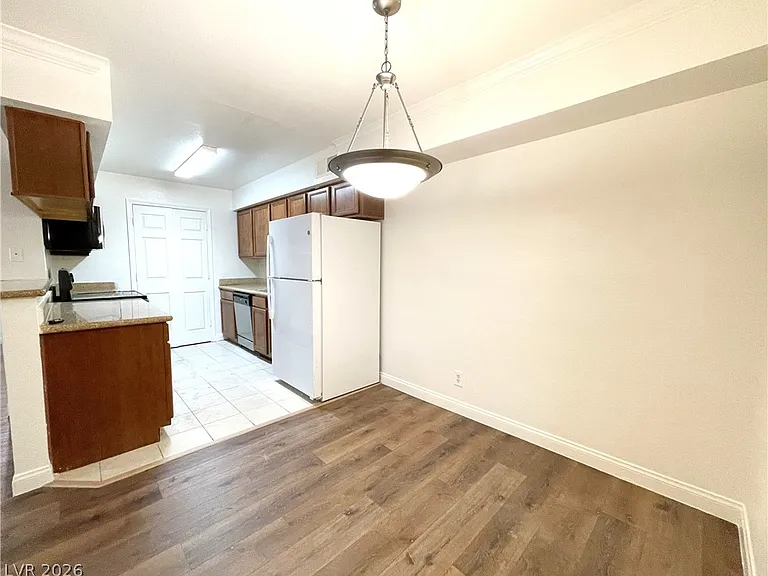 3135 S Mojave Rd #221 — Photo 5